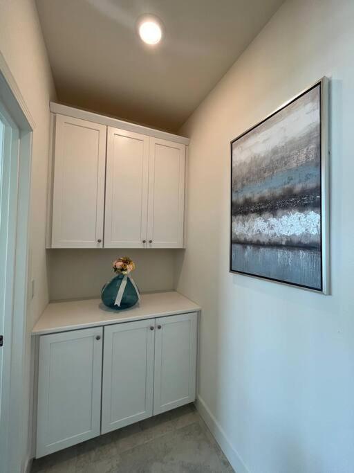 Brand-New, Beautiful & Stylish Home In Sacramento! Bagian luar foto