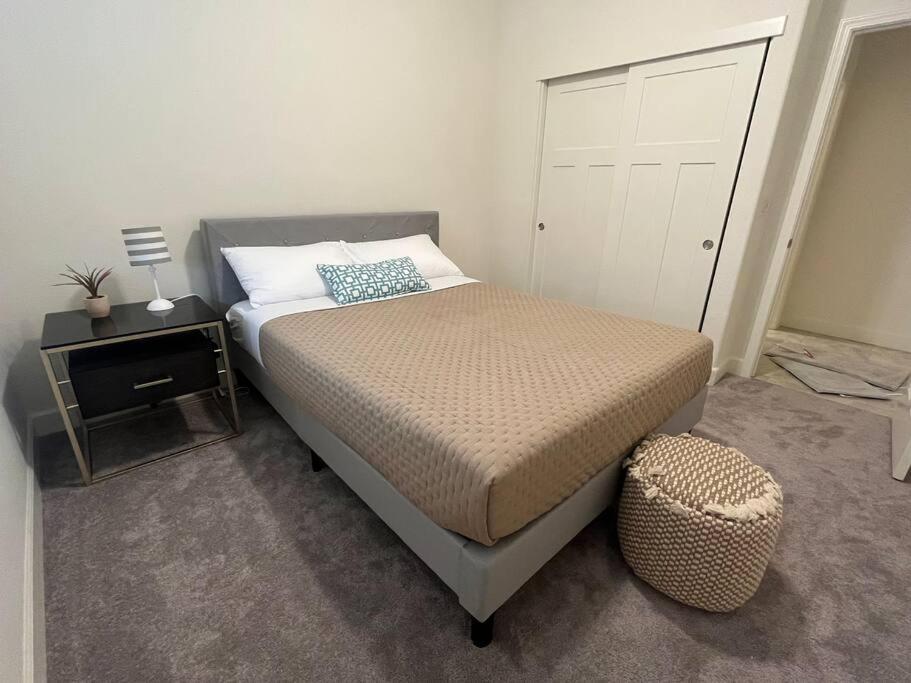 Brand-New, Beautiful & Stylish Home In Sacramento! Bagian luar foto